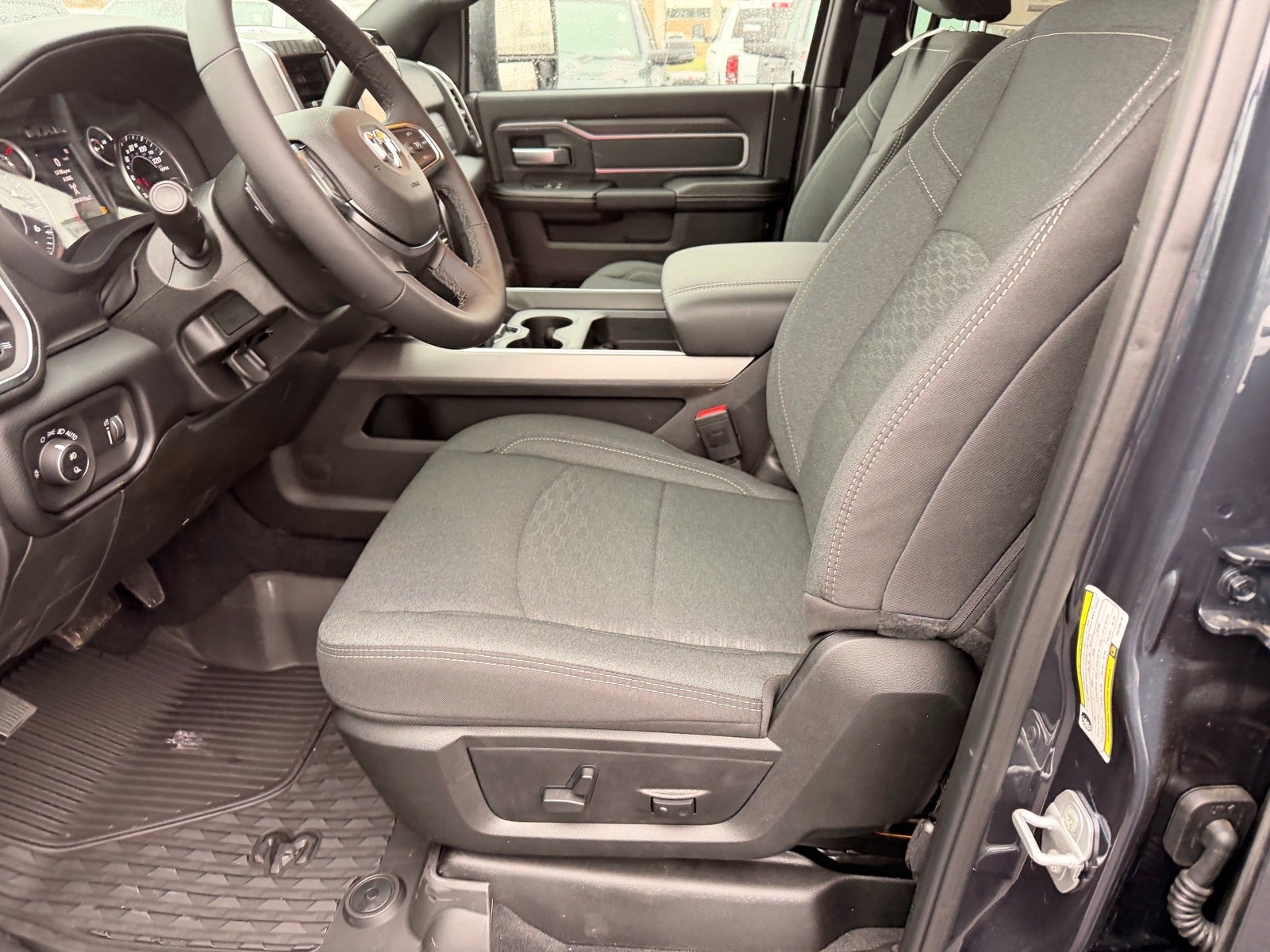 2026 RAM 2500 BIG HORN 4X4 CREW CAB 64