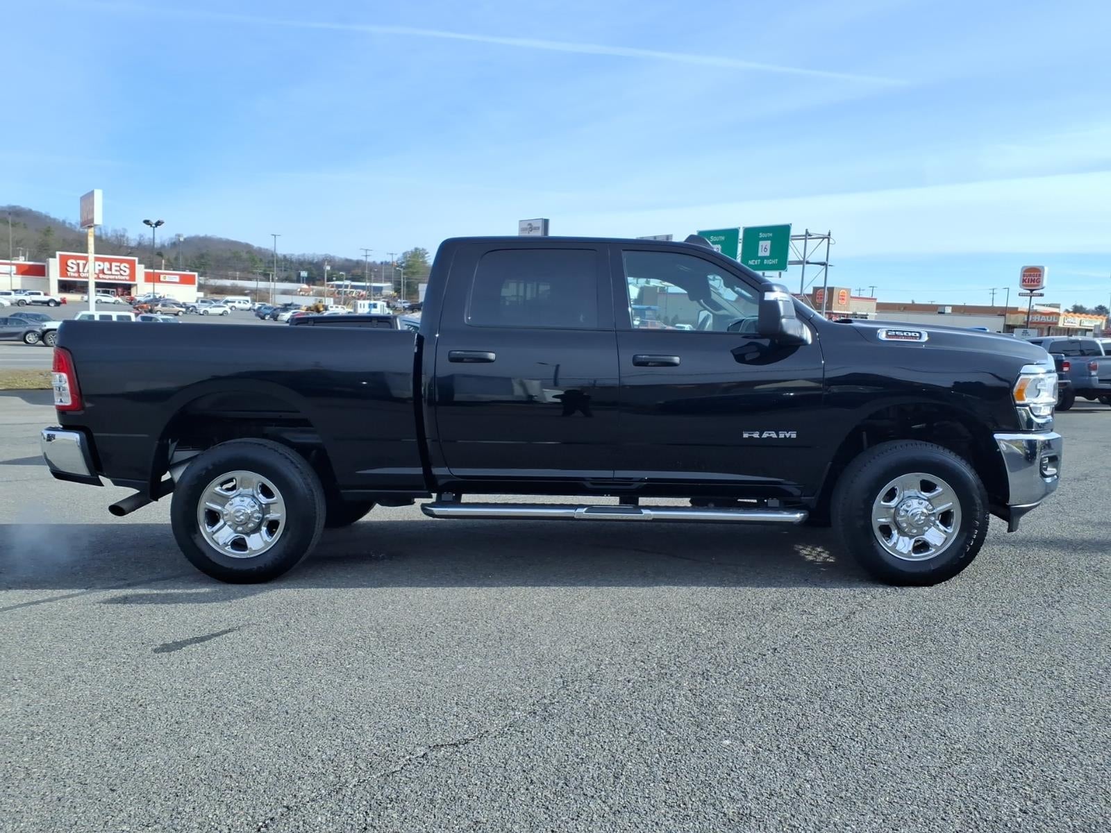 2024 RAM 2500 Big Horn Crew Cab 4x4 6'4' Box