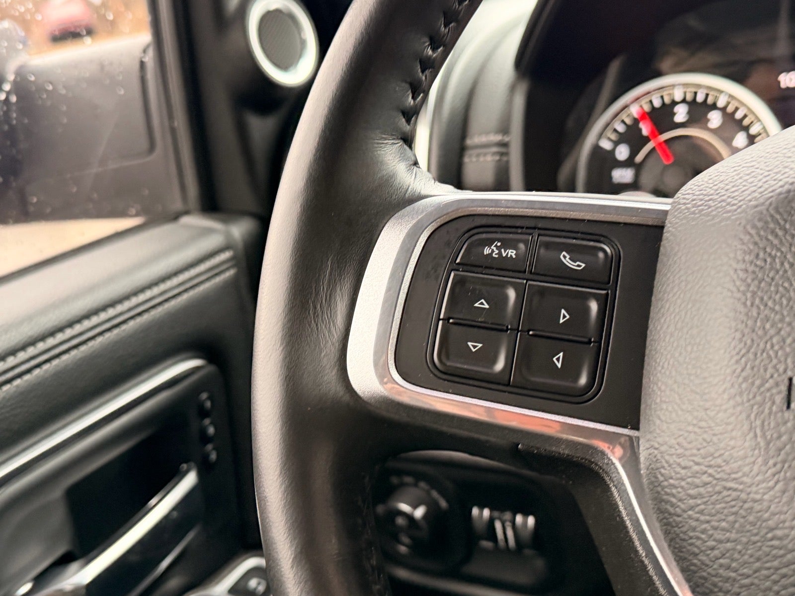 2022 RAM 2500 Laramie Crew Cab 4x4 6'4' Box