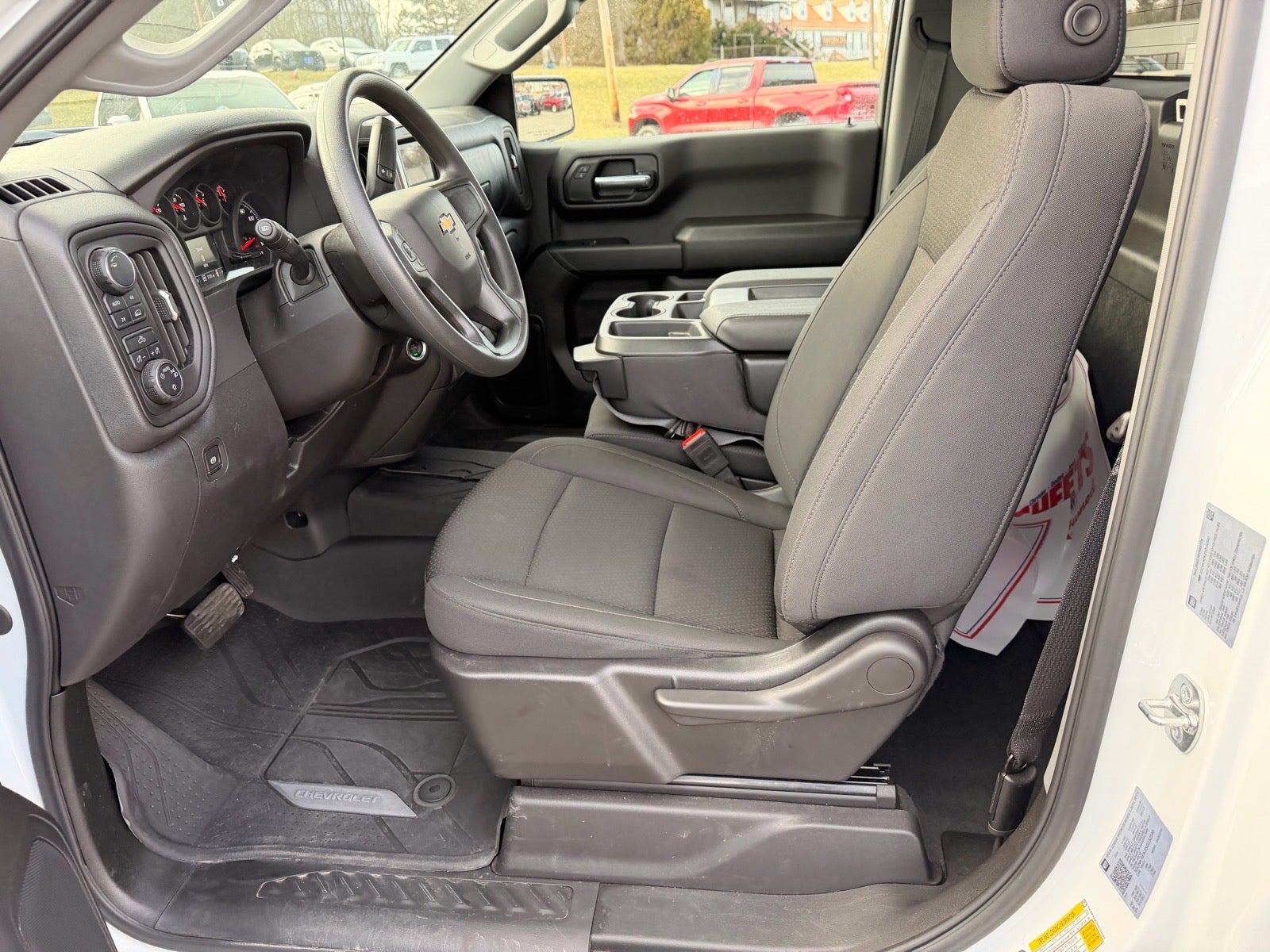 2025 Chevrolet Silverado 1500 4WD Regular Cab Standard Bed WT