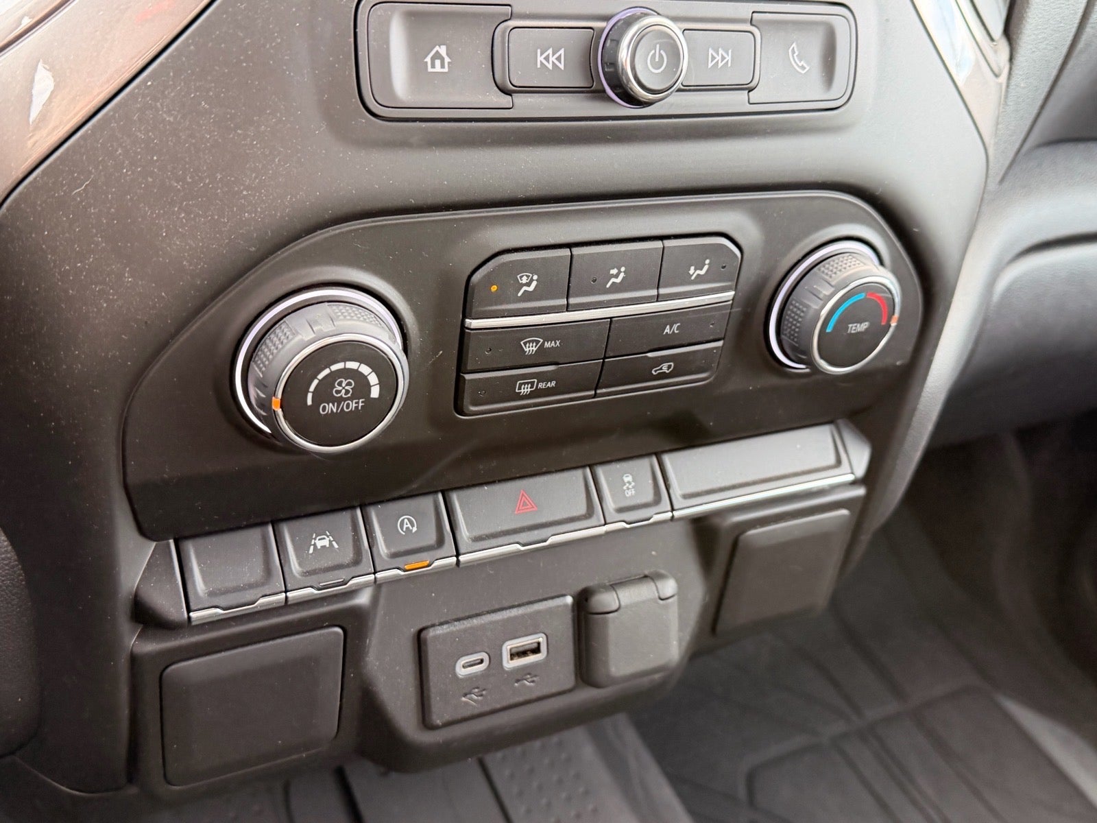 2025 Chevrolet Silverado 1500 4WD Regular Cab Standard Bed WT