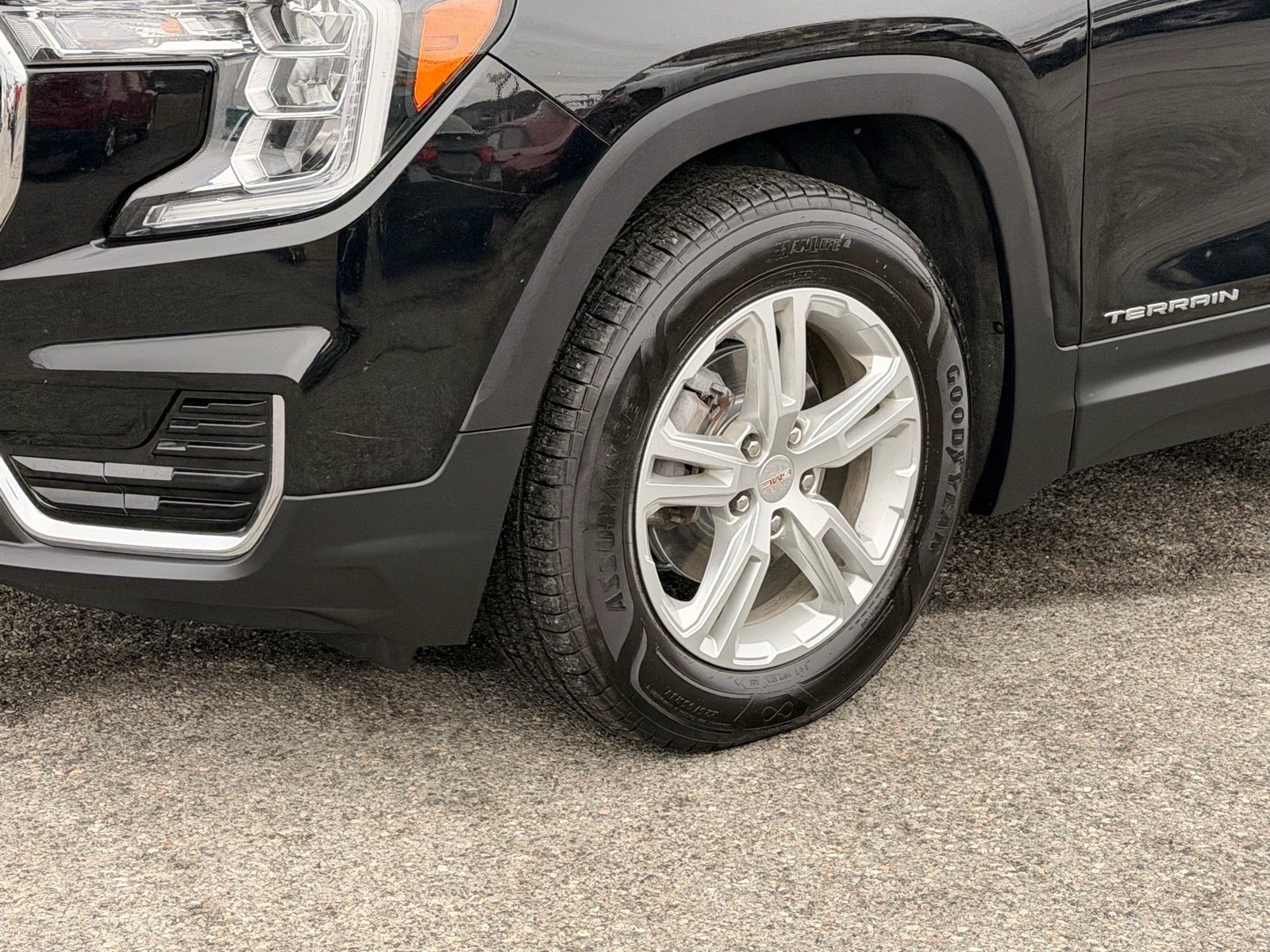 2023 GMC Terrain AWD SLE