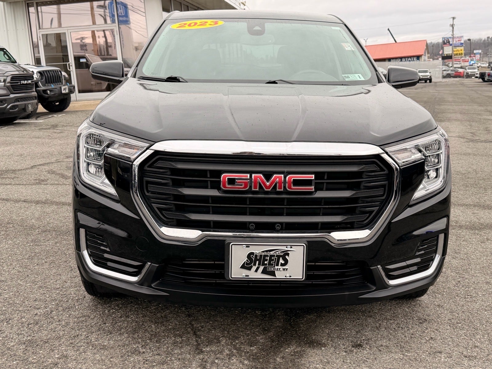 2023 GMC Terrain AWD SLE
