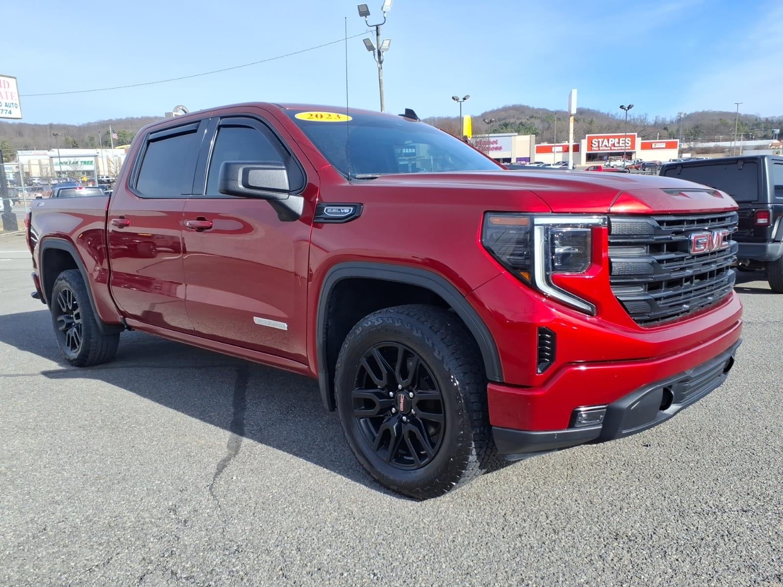 2023 GMC Sierra 1500 4WD Crew Cab Short Box Elevation with 3SB
