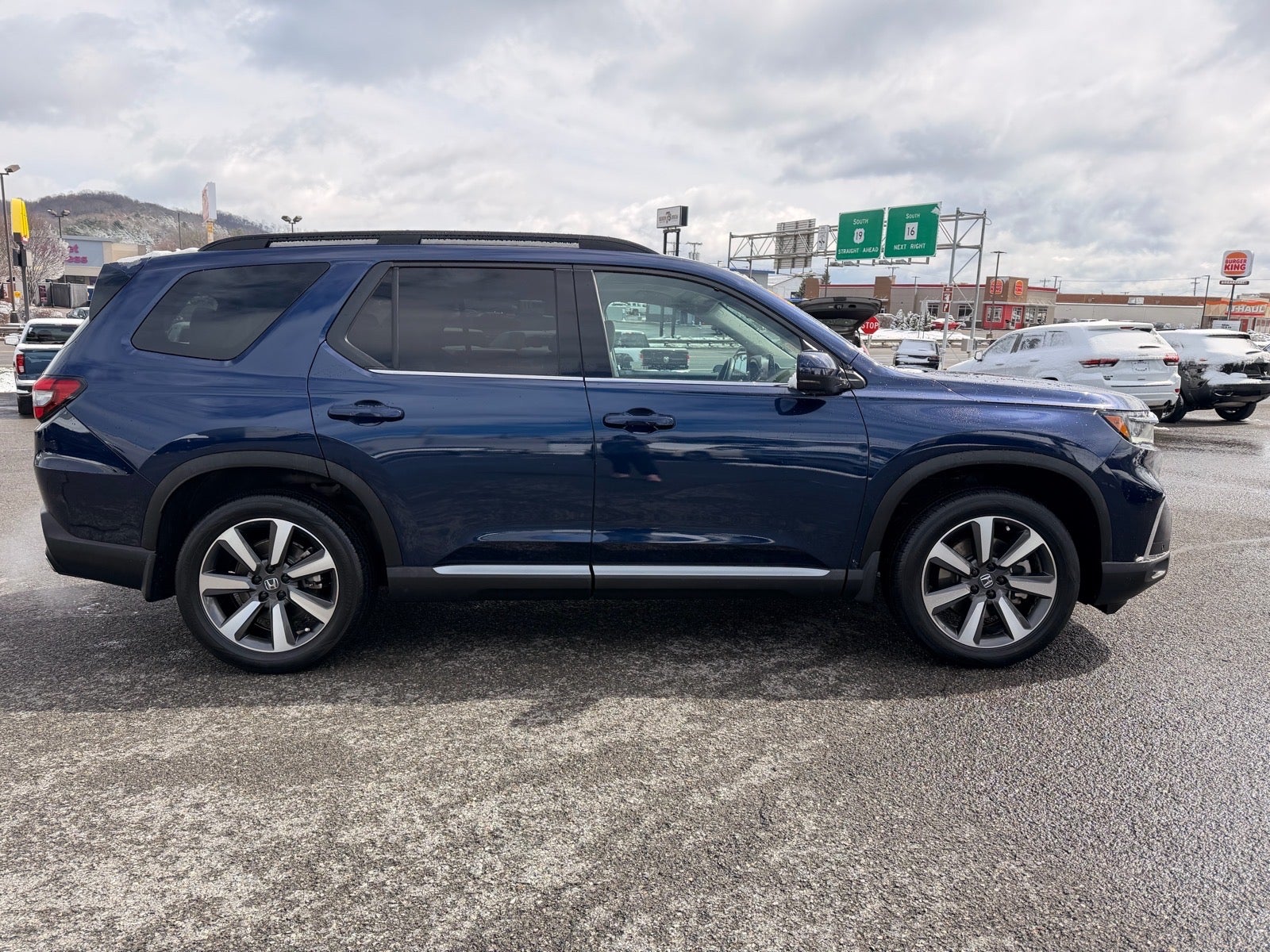 2023 Honda Pilot AWD Touring