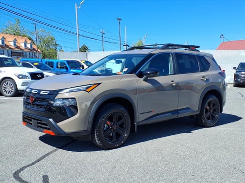 2025 Nissan Rogue Rock Creek