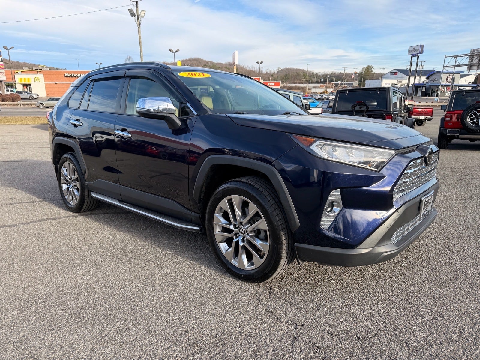 2021 Toyota RAV4 XLE Premium