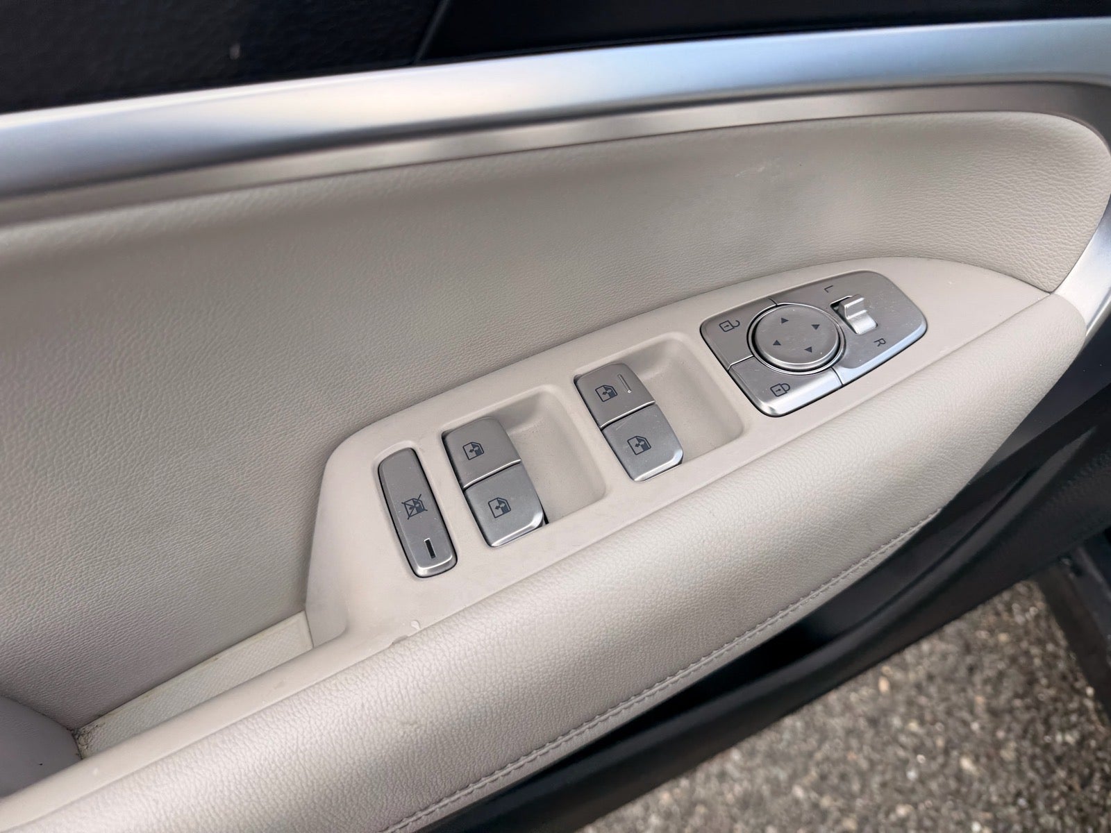 2023 Genesis G70 2.0T AWD