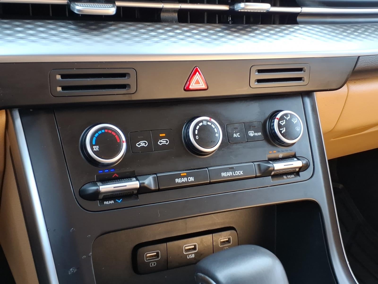 2024 Kia Carnival MPV LX Seat Package